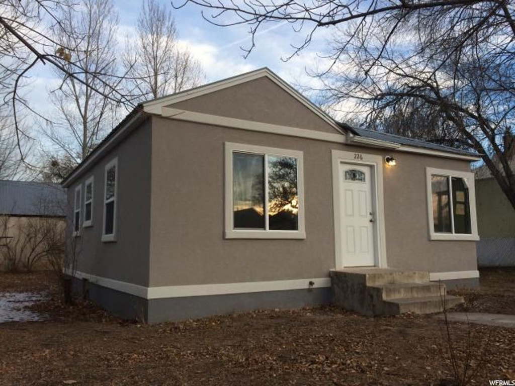226 N 400 E, Vernal, UT 84078