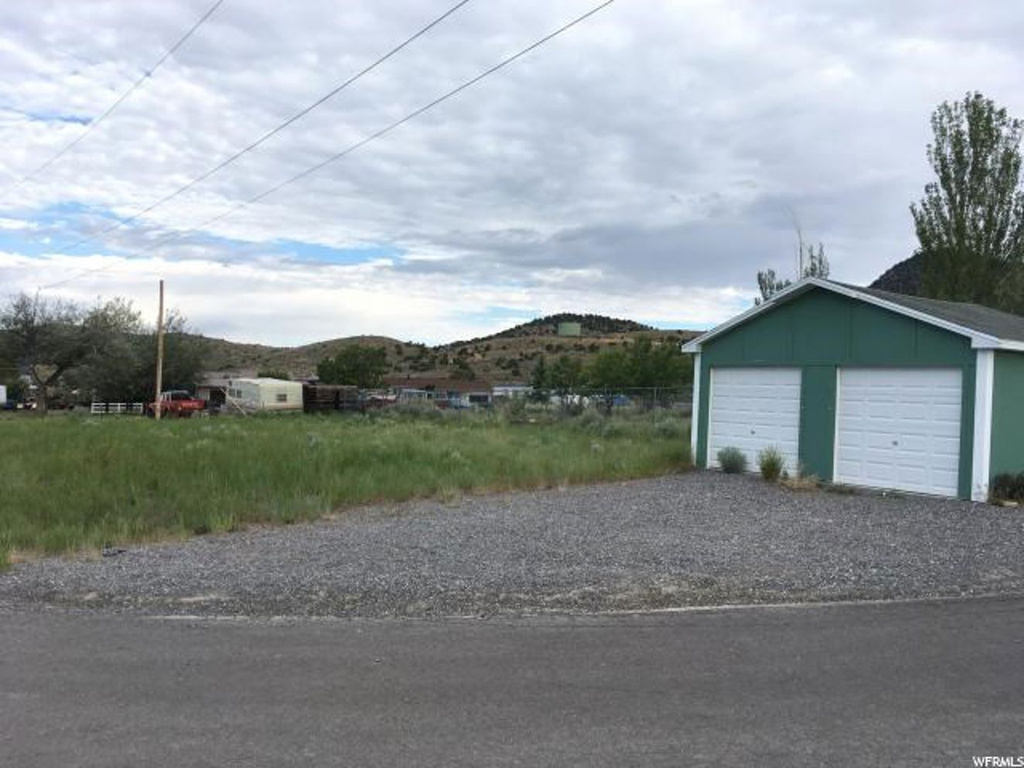 75 N Sharp St #22, Eureka, UT 84628