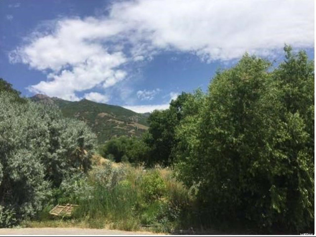 5920 S 2450 E, Ogden, UT 84403