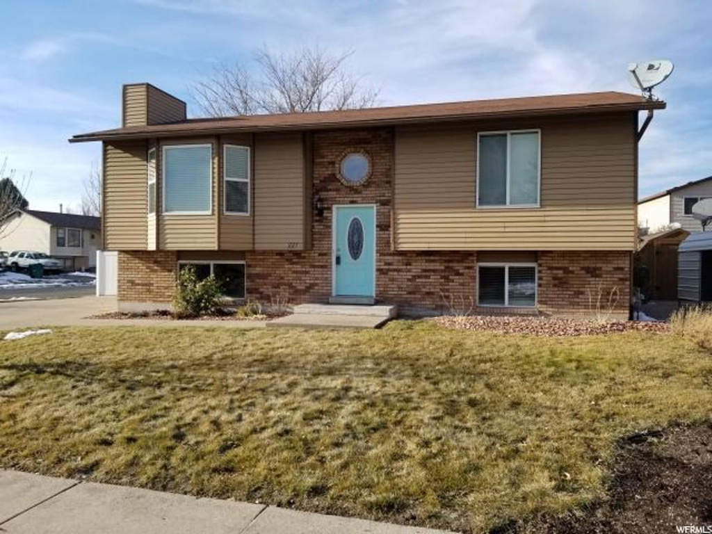 227 E 935 S, Layton, UT 84041
