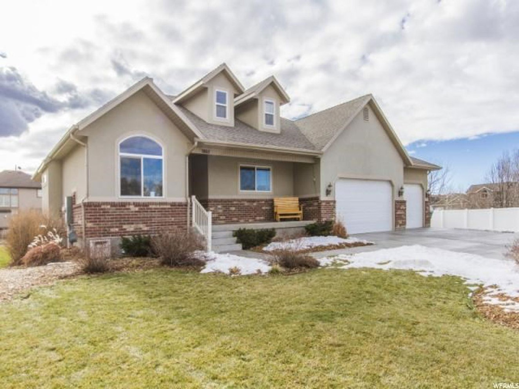 1689 E 6750 S, Uintah, UT 84405