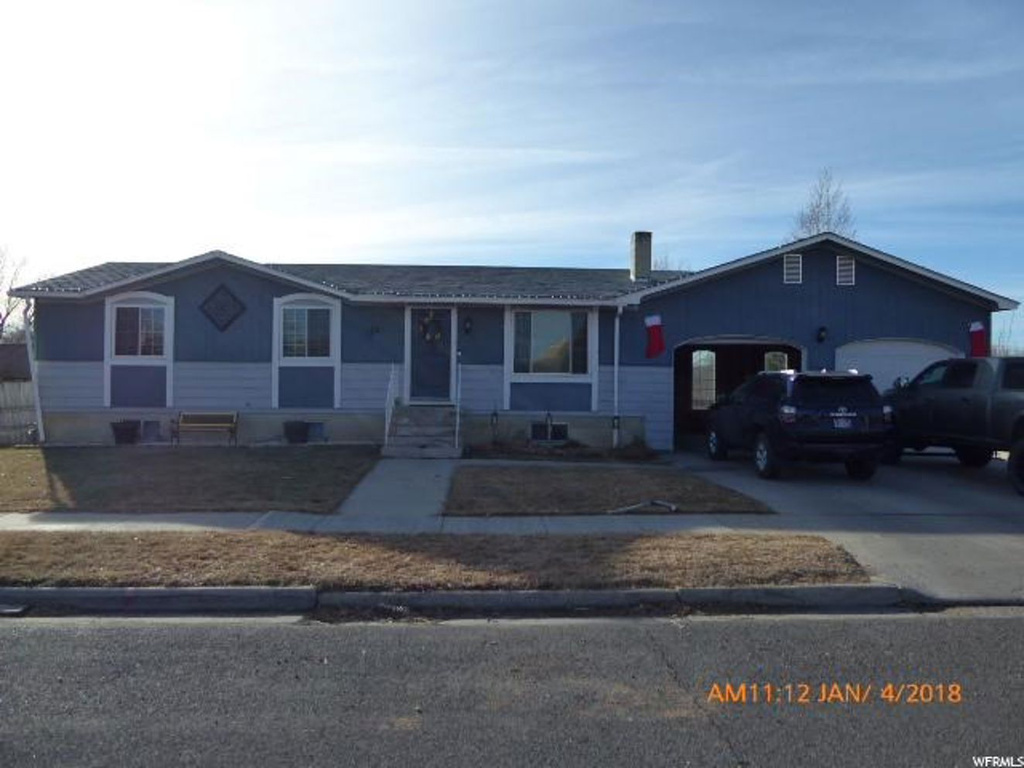 170 E Cherry View Dr, Orangeville, UT 84537