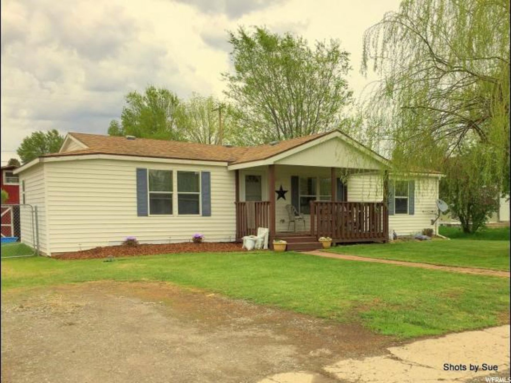 413 E 100 S, Grace, ID 83241