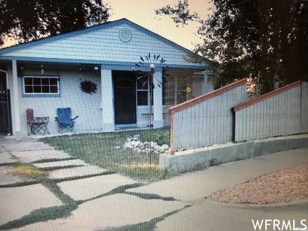 7 Birch Cir, Clearfield, UT 84015