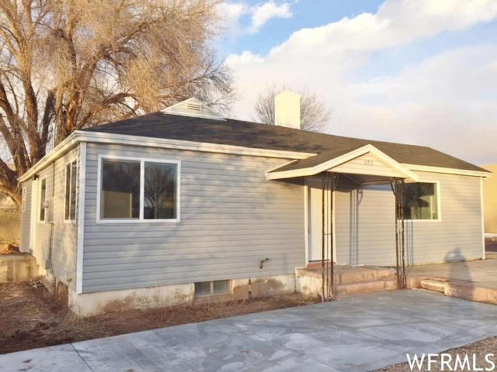 693 E 100 N, Roosevelt, UT 84066