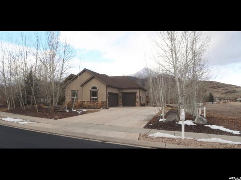 341 E Anna Ln, Midway, UT 84049
