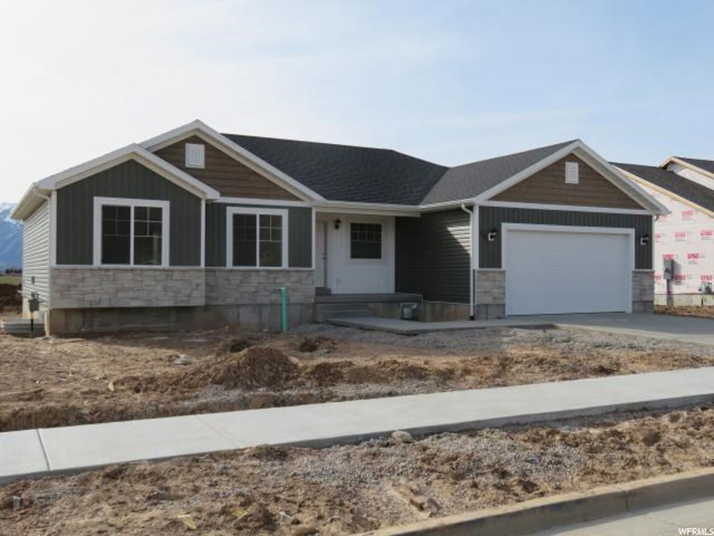 552 S 770 E, Hyrum, UT 84319