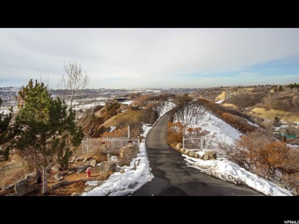 6491 S 2800 E #17, Uintah, UT 84403