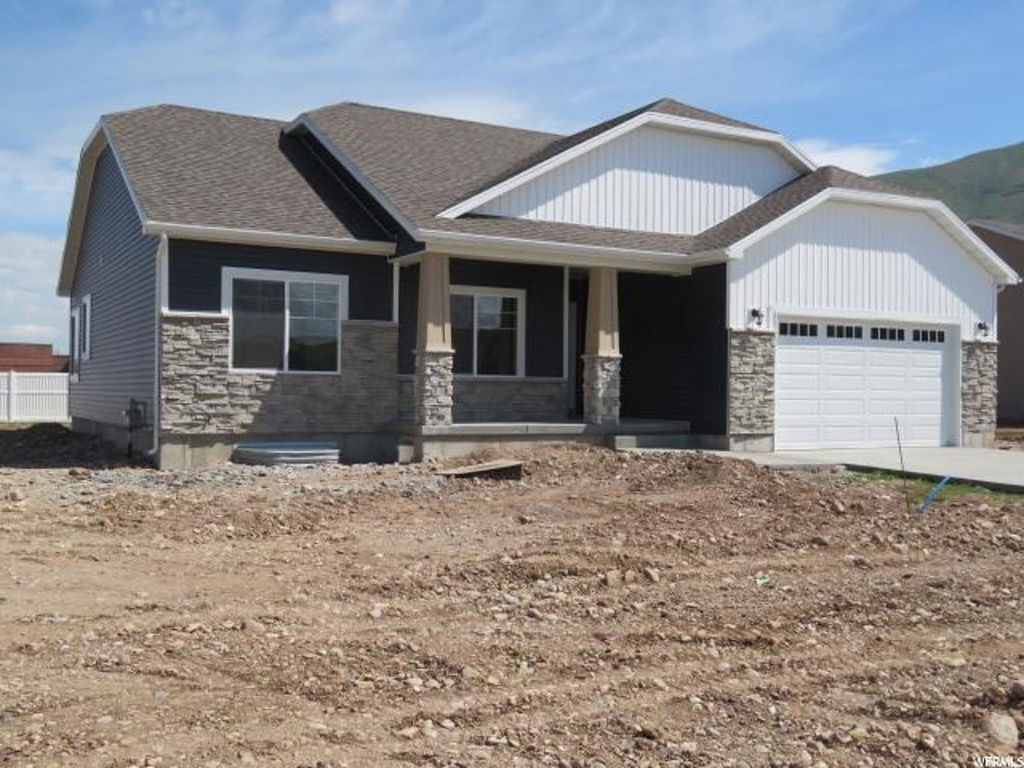 1261 E 330 S, Hyrum, UT 84319