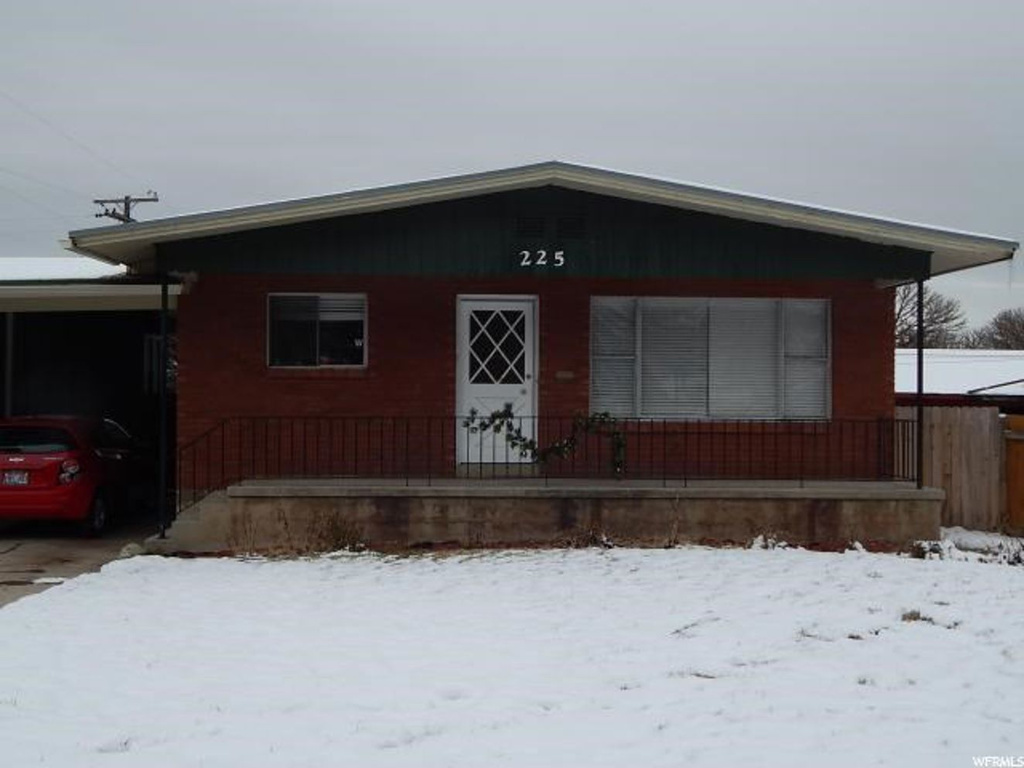 225 S Tyler Ave E, Ogden, UT 84404
