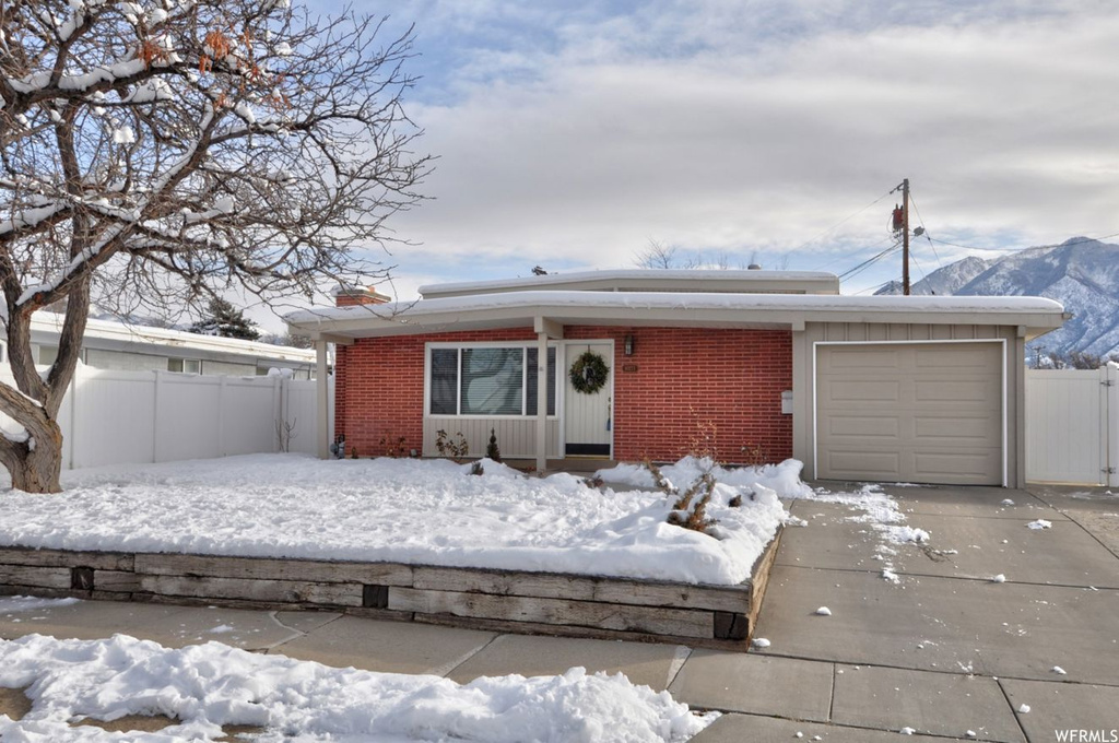 10273 S Crocus St E, Sandy, UT 84094