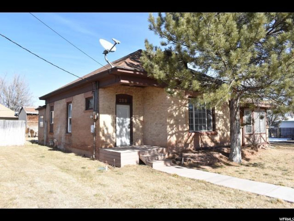 239 E 200 S, Richfield, UT 84701