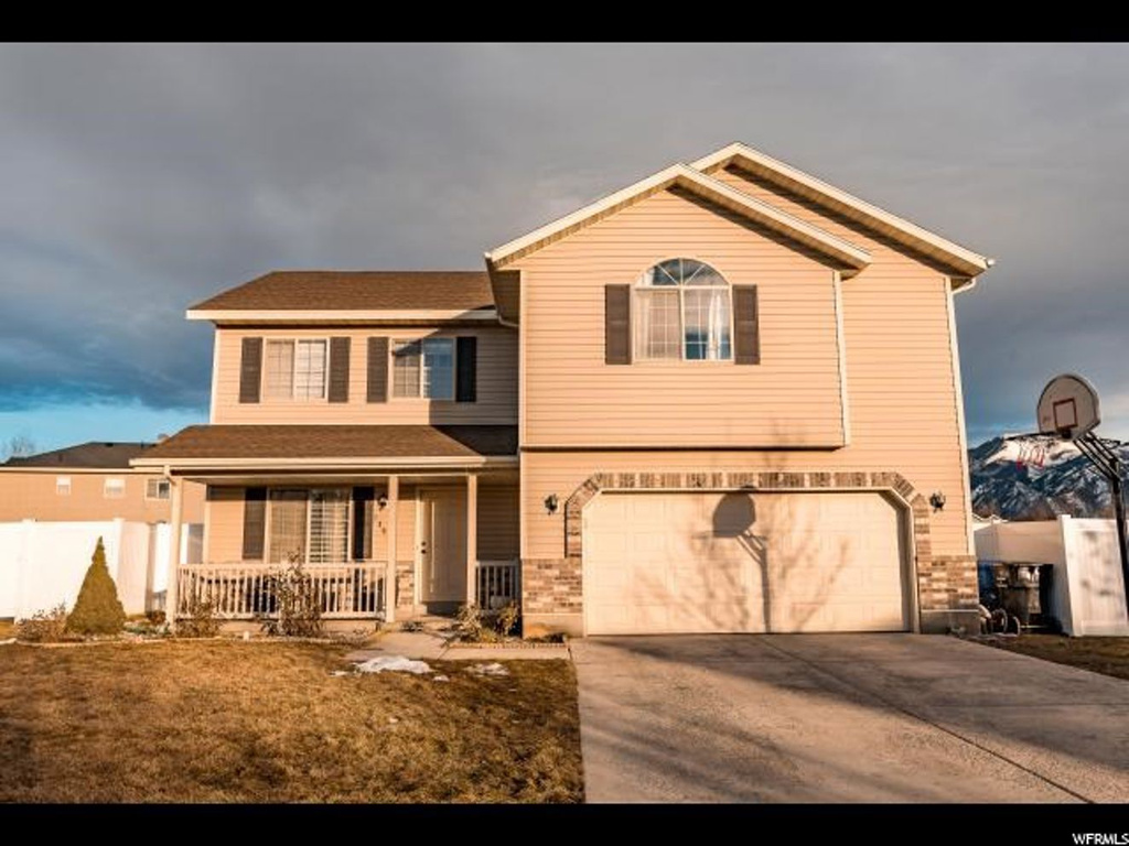 1366 W Henrys Point Dr S, Logan, UT 84321
