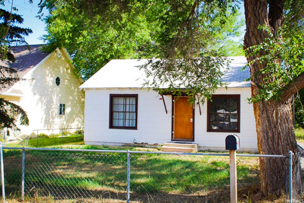 445 W 400 N, Vernal, UT 84078