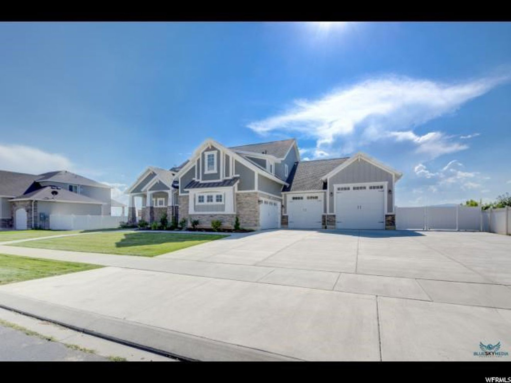88 S Sunset Dr, Vineyard, UT 84058