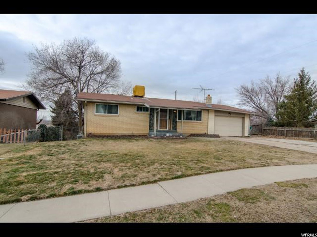 5213 S 2500 W, Roy, UT 84067