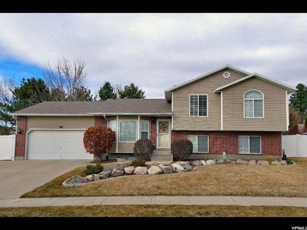 387 E 1325 N, Layton, UT 84041