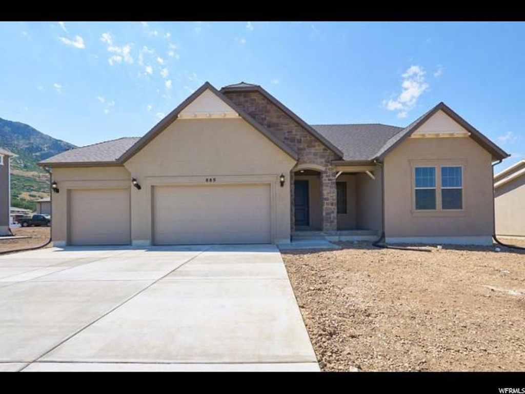 889 E 1900 N, North Ogden, UT 84414