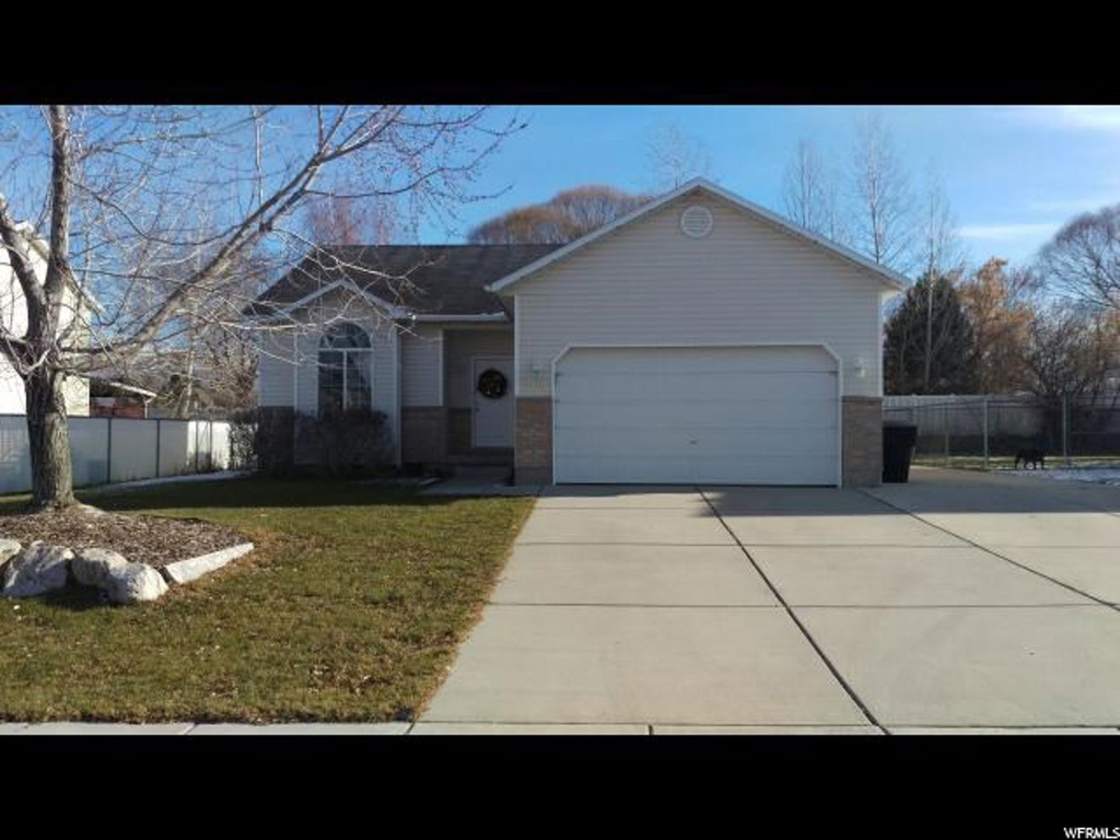 1446 N 780 W, Clinton, UT 84015
