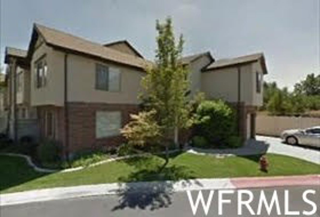 1702 N Pages Place Dr, Bountiful, UT 84010