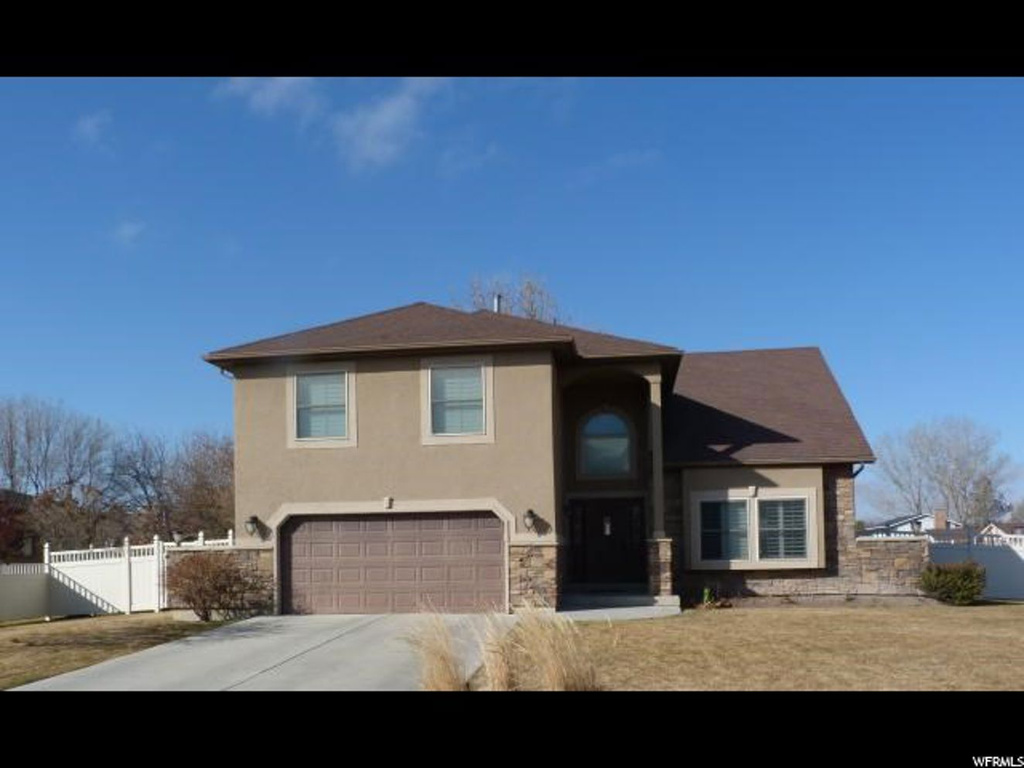 211 S Hazel Pl E, Tremonton, UT 84337