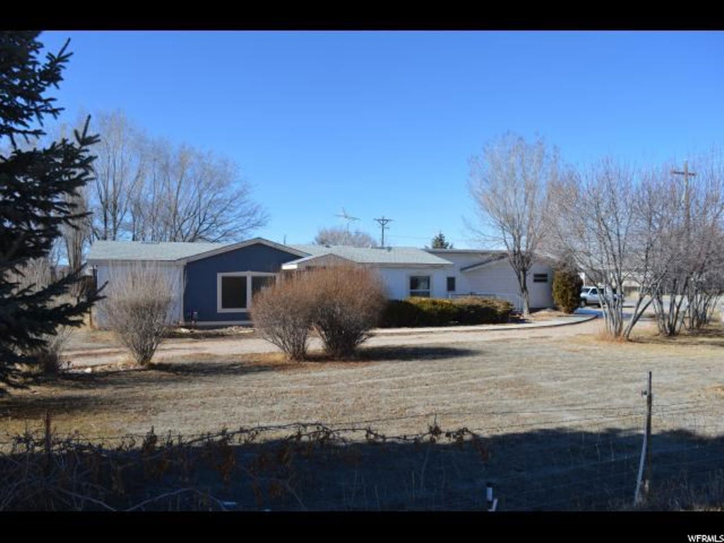 1490 E 3500 S, Vernal, UT 84078