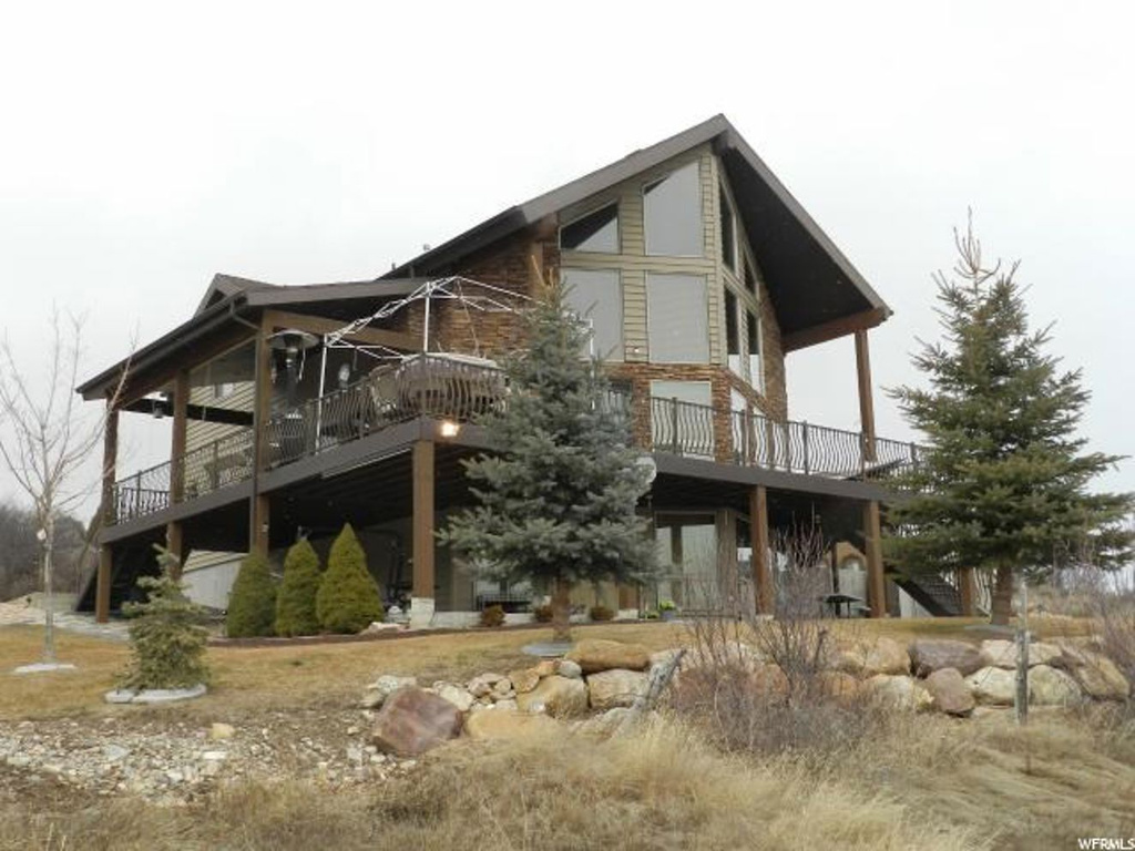 39 Lewis Loop, Fish Haven, ID 83287