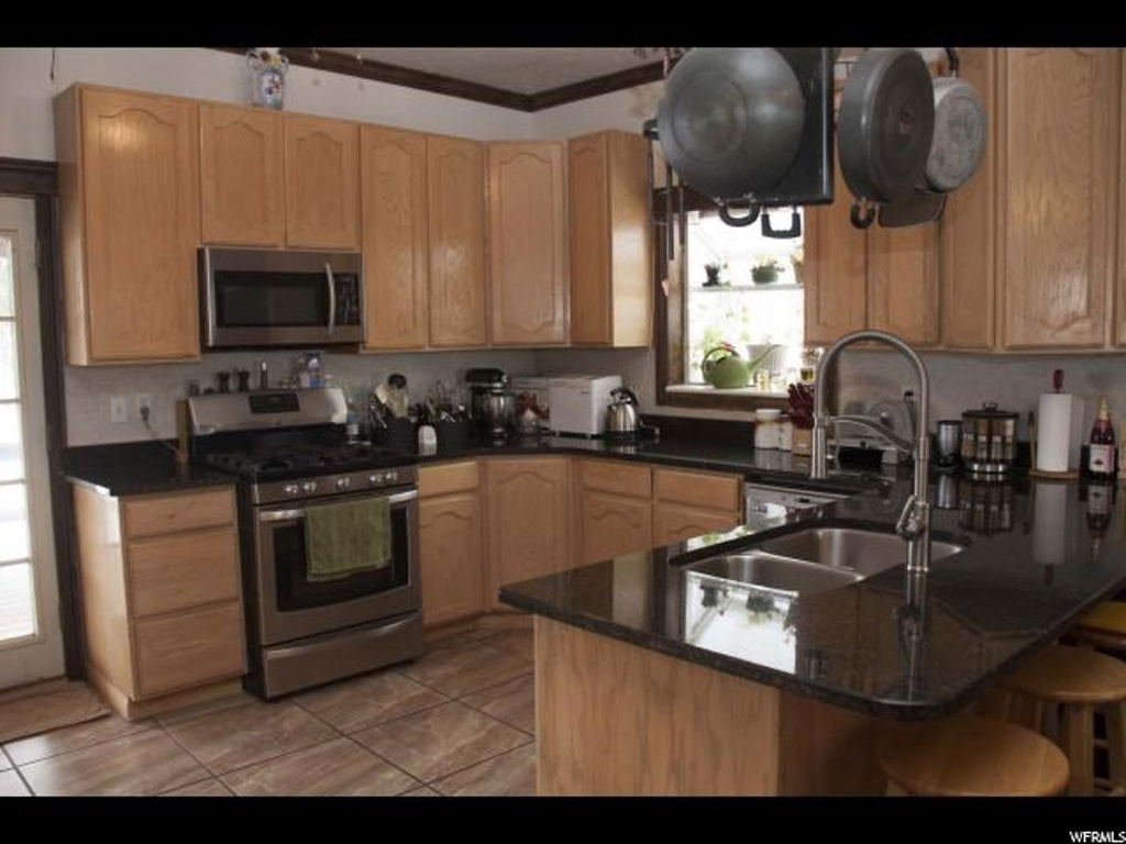 405 E 300 N, Clearfield, UT 84015