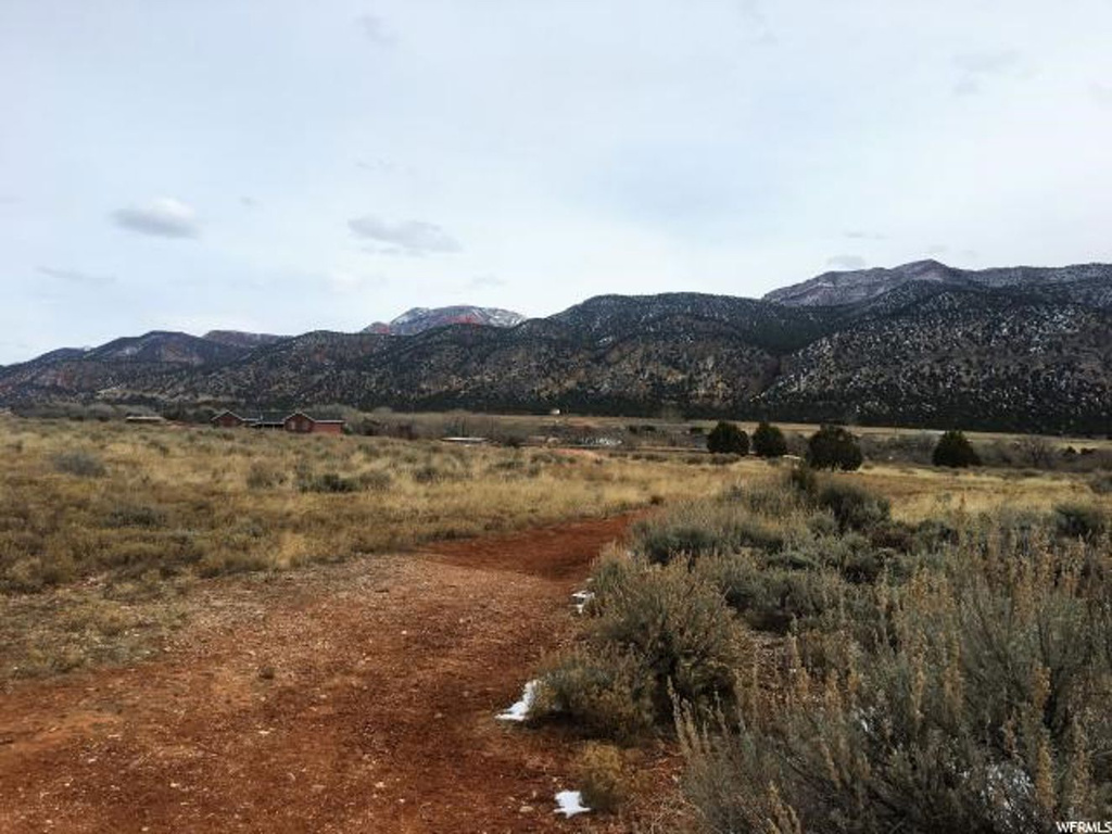 1933 S 3000 E, New Harmony, UT 84757