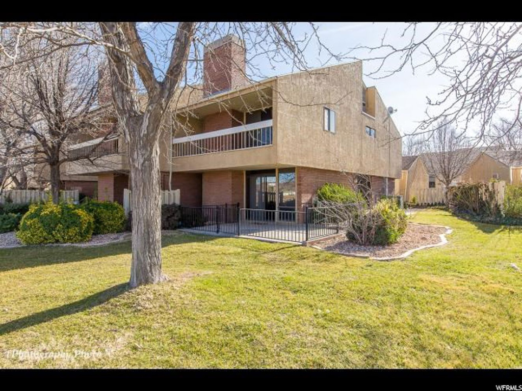 1012 W Bloomington Dr S, Bloomington, UT 84790