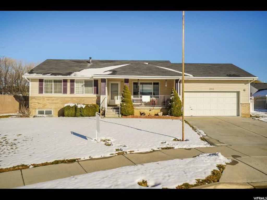 1354 N 2950 W, Clinton, UT 84015
