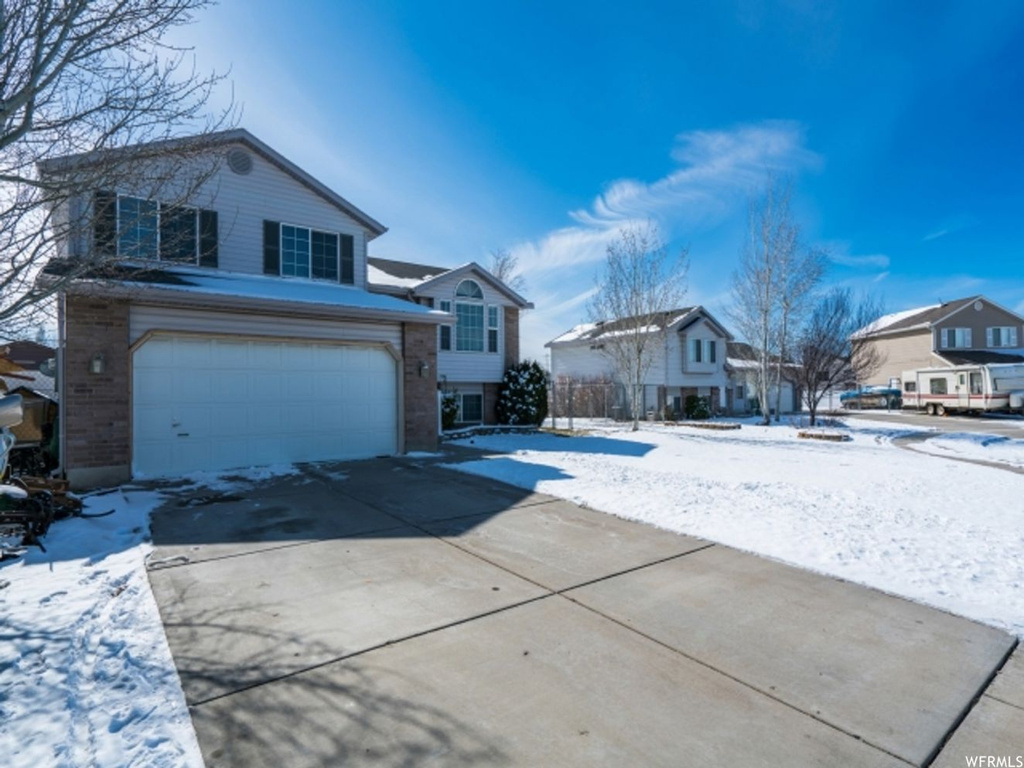 1439 W 1930 N, Clinton, UT 84015