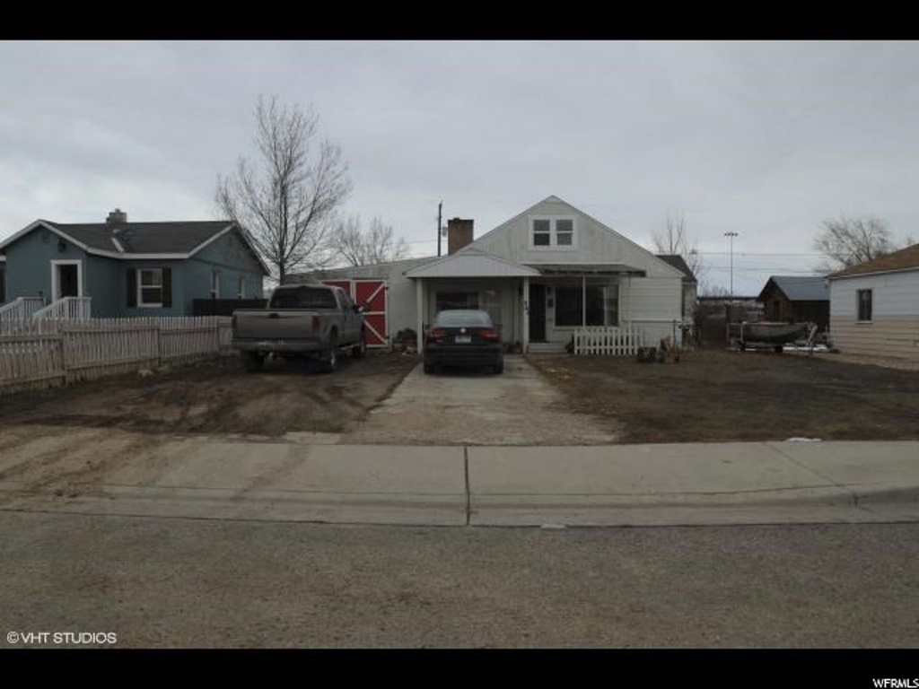 301 E 400 S, Vernal, UT 84078