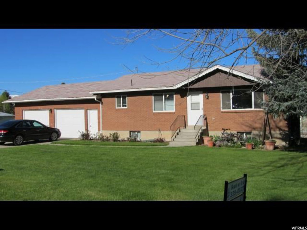 165 N 200 E, Hyde Park, UT 84318