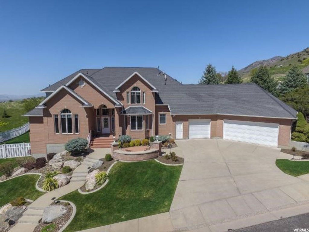 1725 Mt Logan Dr, Logan, UT 84321