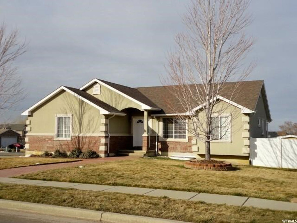 1210 W 3275 S, Perry, UT 84302