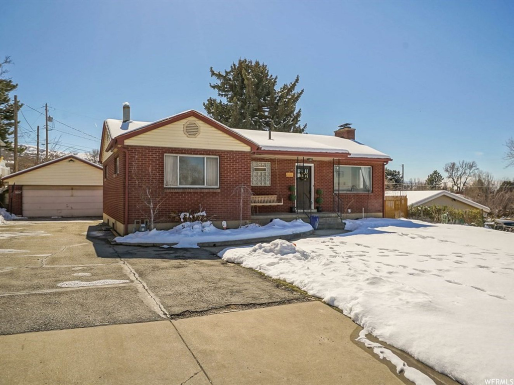693 W 3300 S, Bountiful, UT 84010