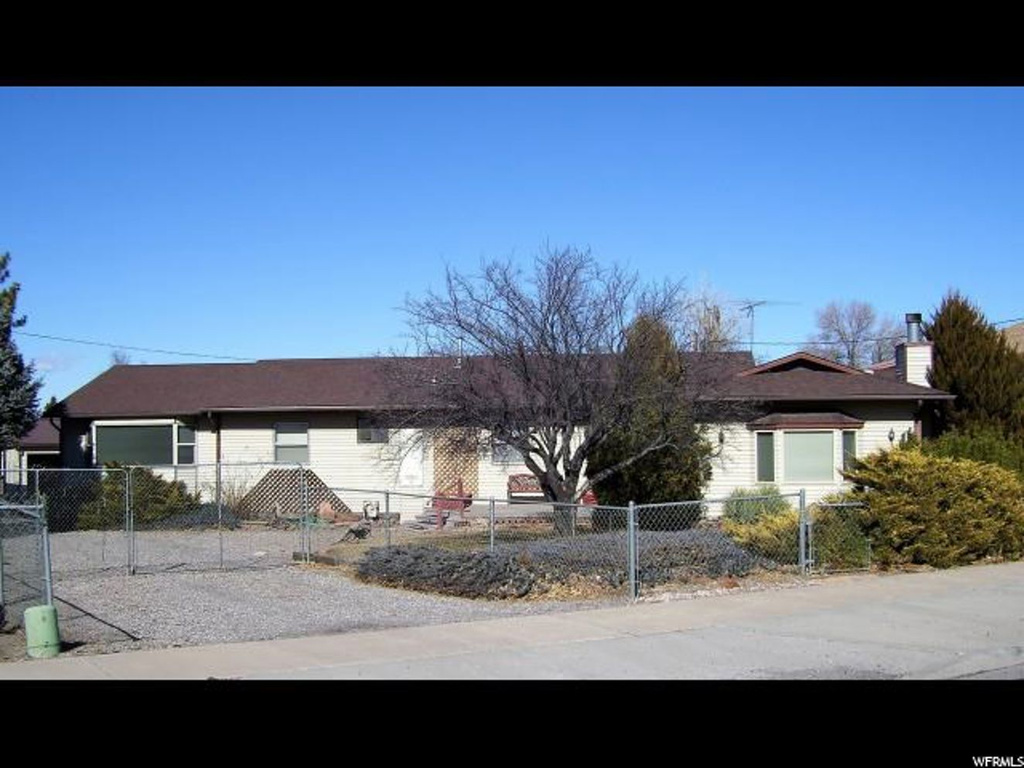 170 W 100 S, Monroe, UT 84754