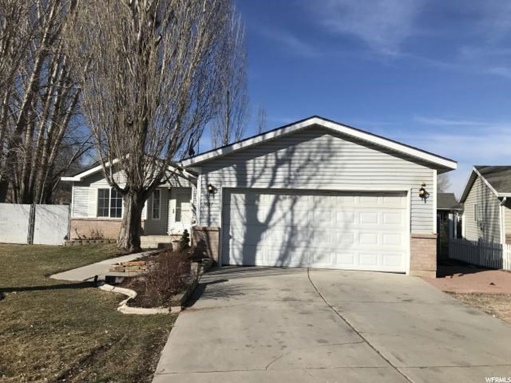 1687 S Kylee Ln E, Ogden, UT 84404