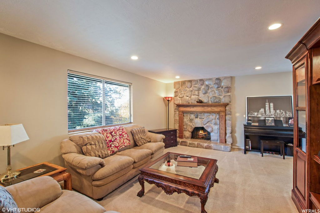 781 E Centennial Dr, North Salt Lake, UT 84054