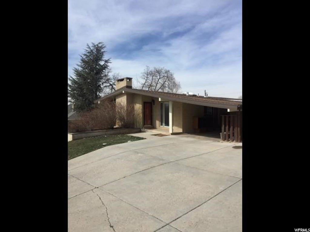789 E Westbrook Rd N, Kaysville, UT 84037