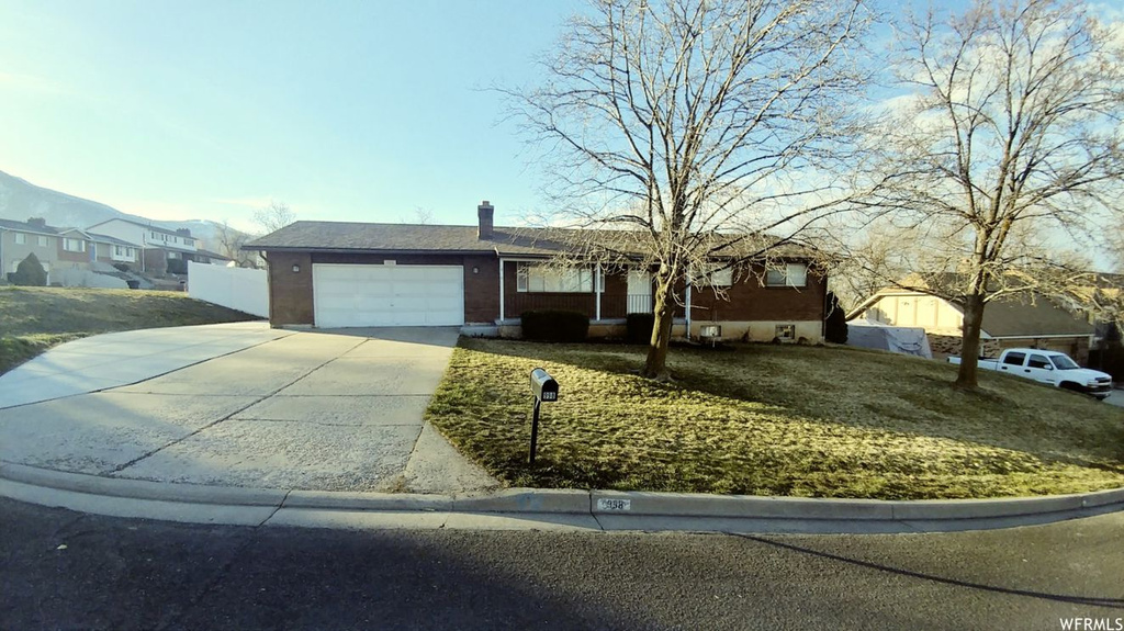 998 E Country Rd, Fruit Heights, UT 84037