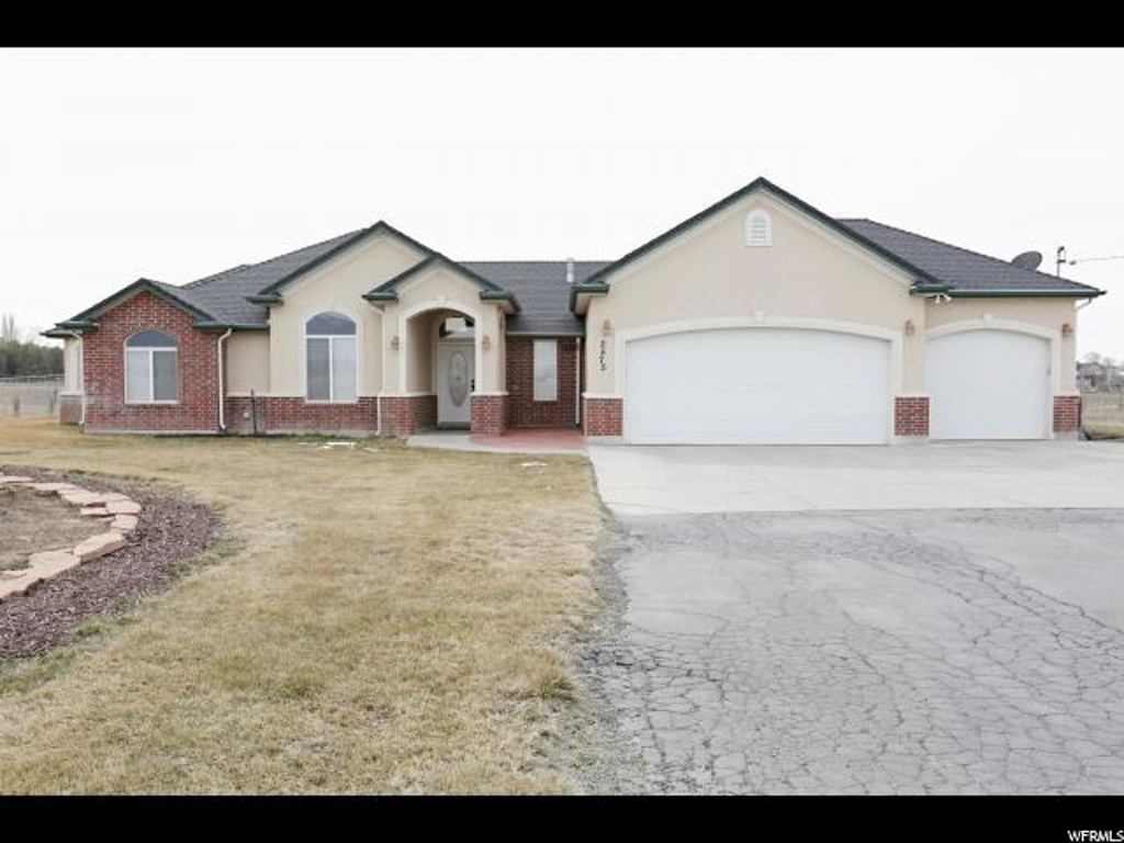2575 W 2550 S, West Haven, UT 84401