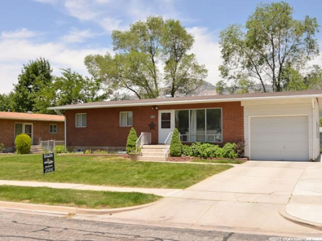 662 E Lockwood Dr, Ogden, UT 84404