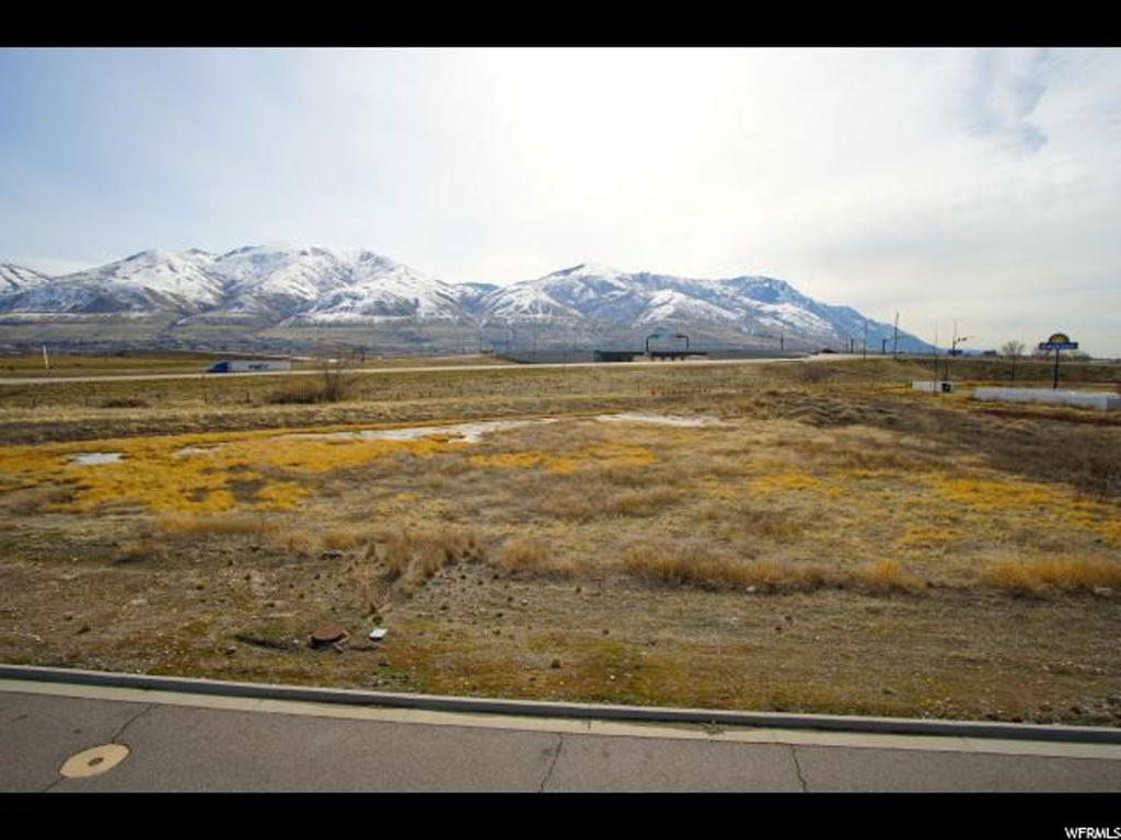 945 S 1600 W #13, Perry, UT 84302