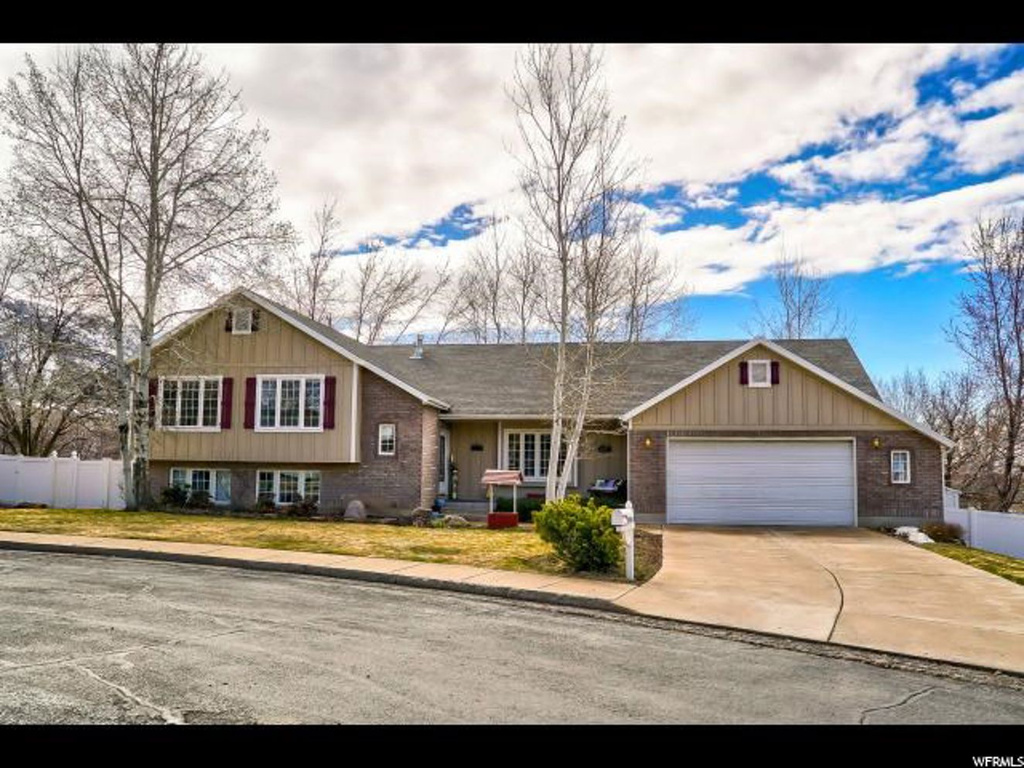 1010 E Windsor Dr S, River Heights, UT 84321