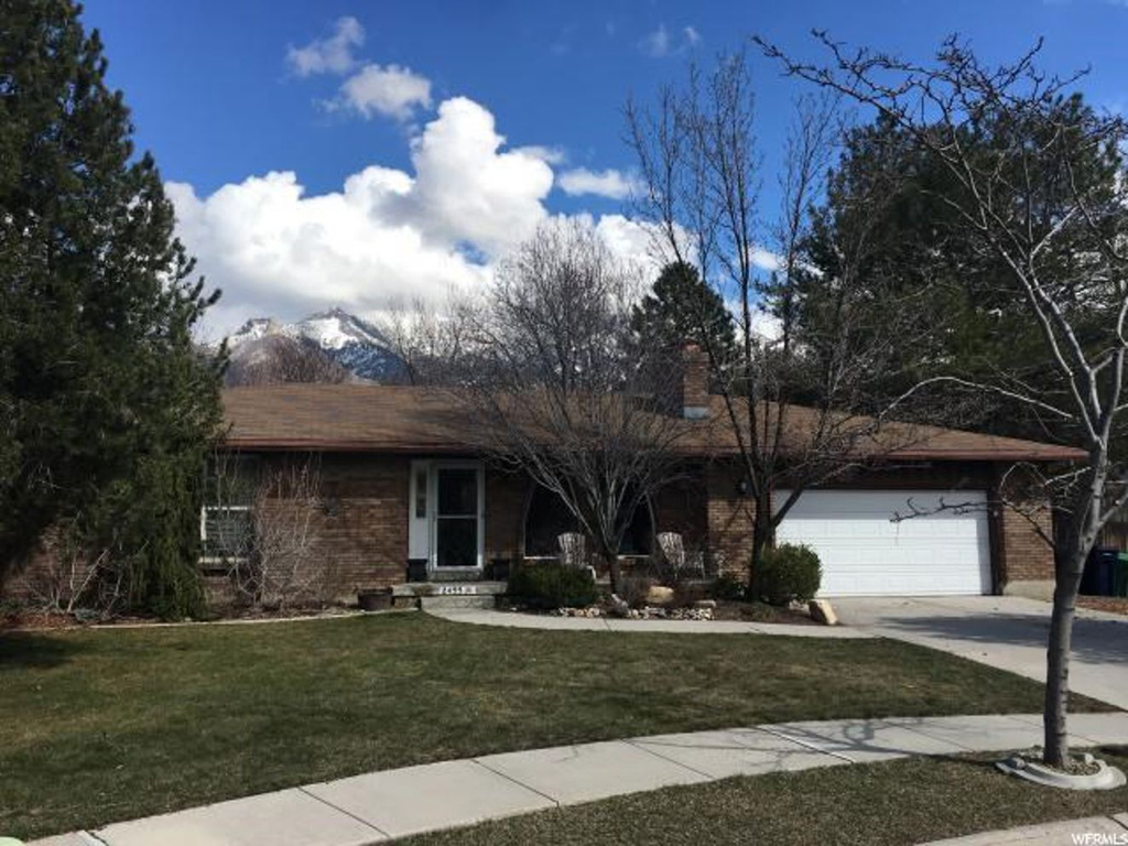 2499 E Vail Cir, Sandy, UT 84093