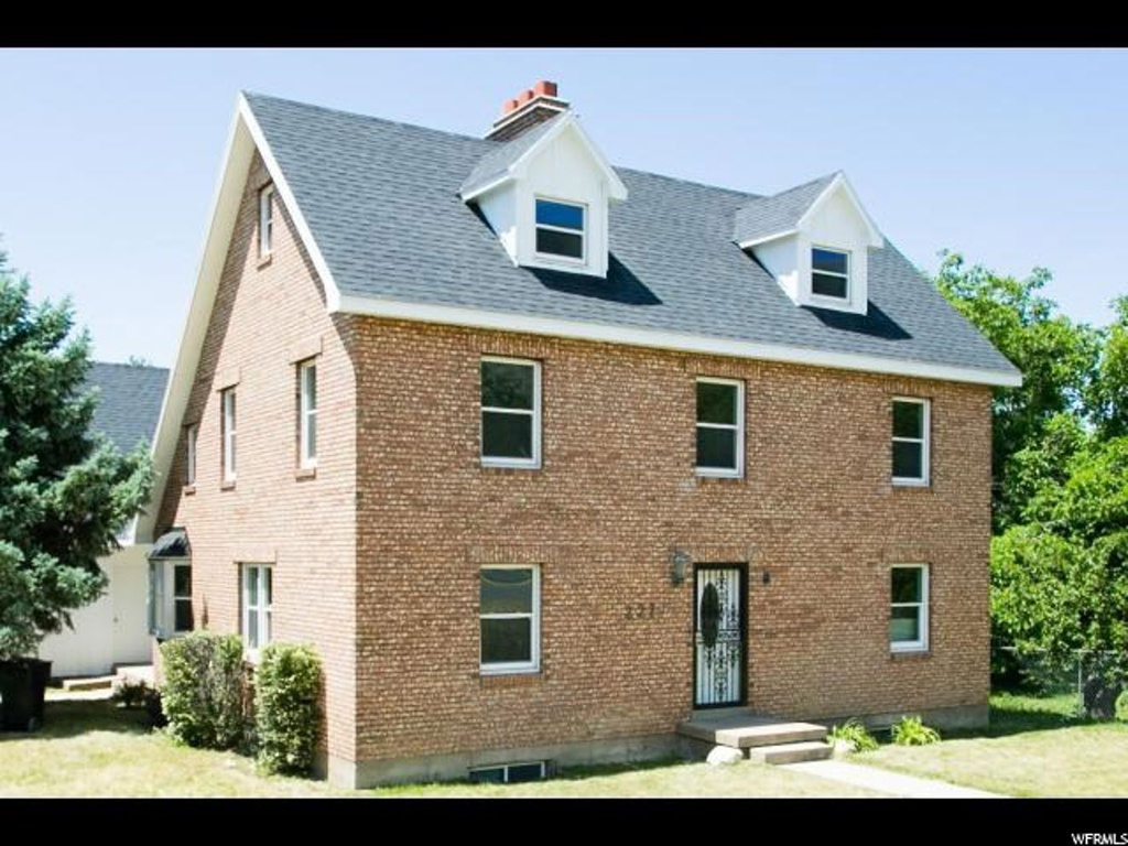 227 N 300 E, Centerville, UT 84014