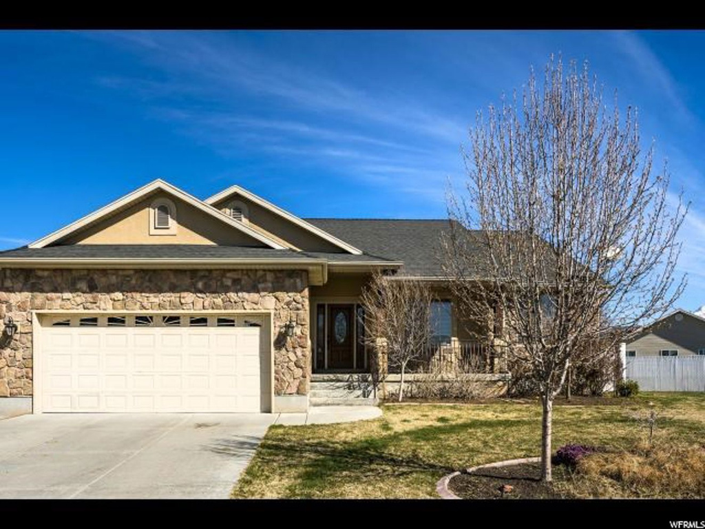 1055 S 1650 E, Clearfield, UT 84015