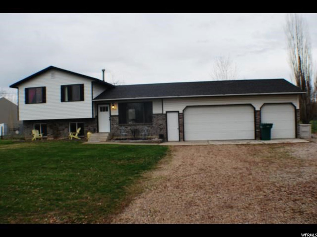 5648 S 6000 W, Hooper, UT 84315